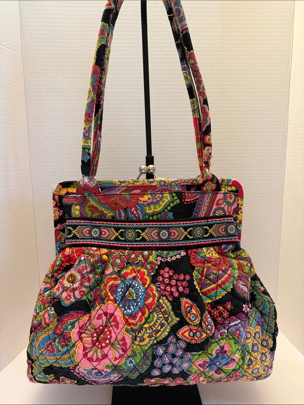 Vera Bradley Pleated Kiss Lock Symphony in Hue